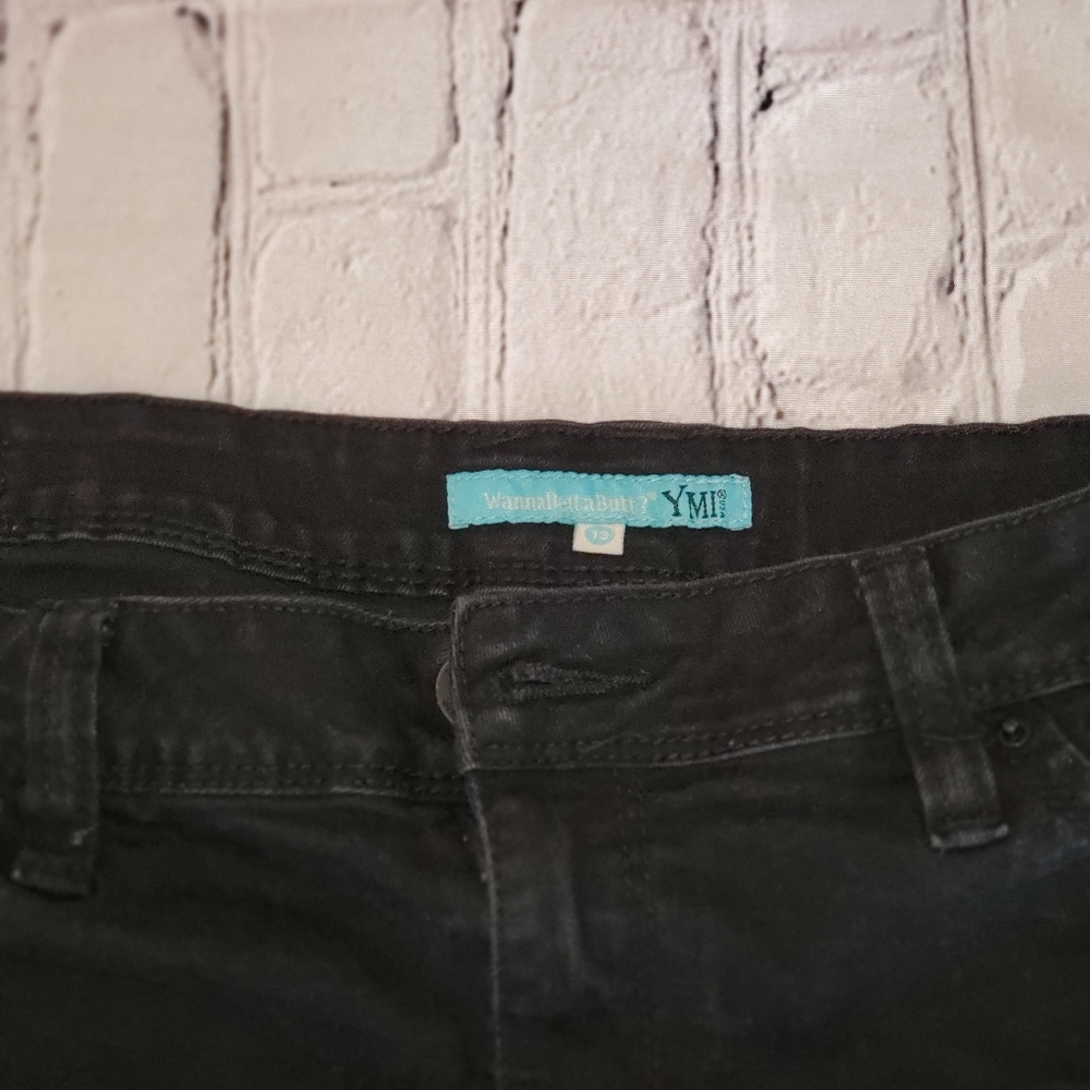 Shorts, color Distressed black, YMI, size 13, stretch material - Picture 3 of 6